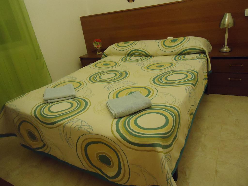 Hotel Pension Mode 莱里达 外观 照片